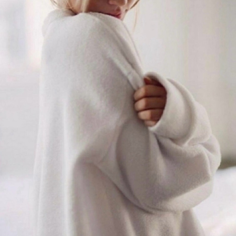 SALE‼️ NWT Daydream Nation Oversized Super Soft And Cute Sweatshirt - Picture 3 of 13